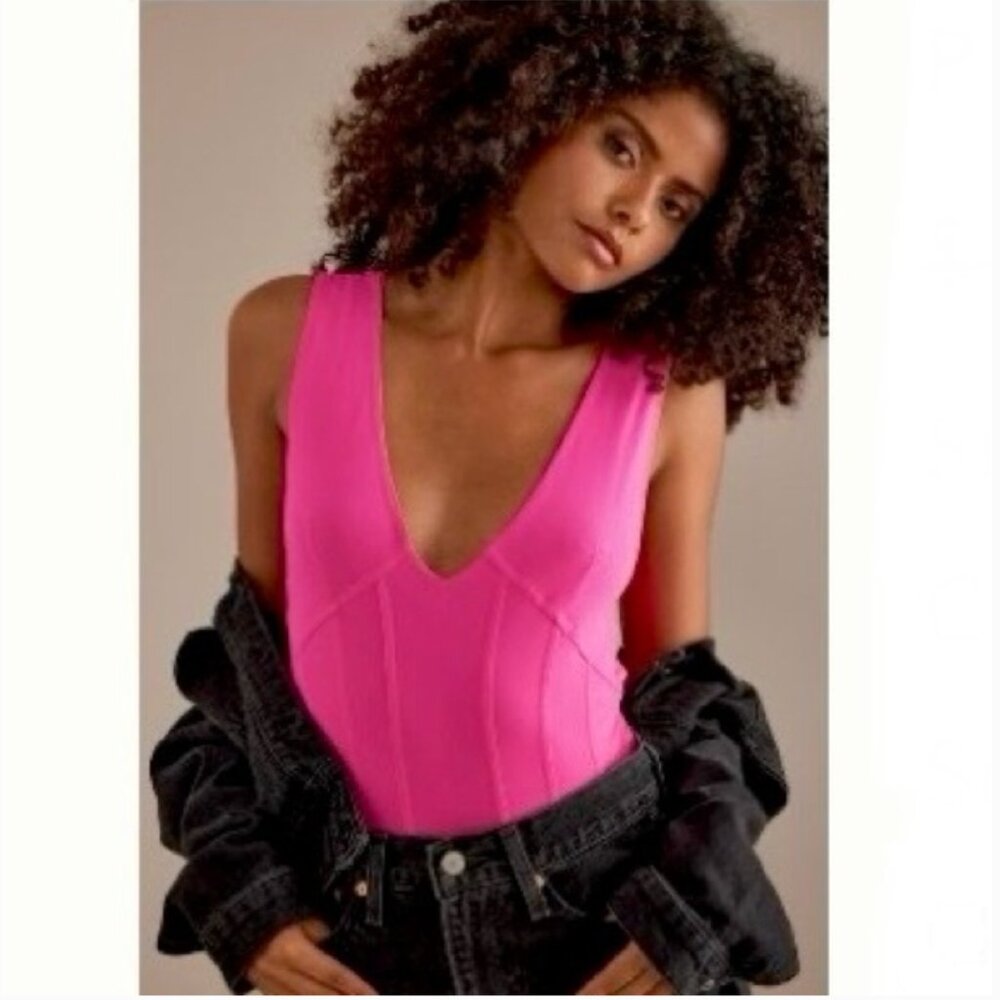 NWT Anthologie PILCRO’s Hot Pink Plunge Bodysuit